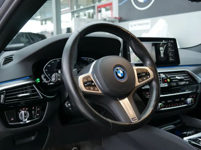 BMW 530 530e xDrive