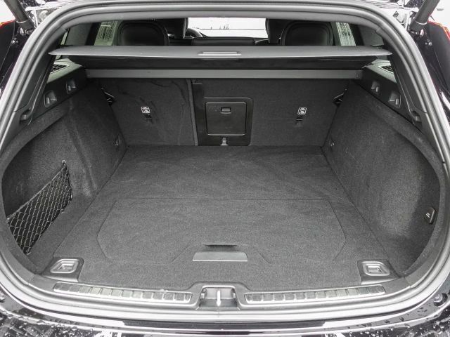 Volvo V60 Cross Country AWD Plus