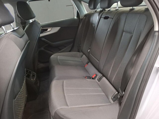 Audi A4 35 TDI S-Tronic Sedan