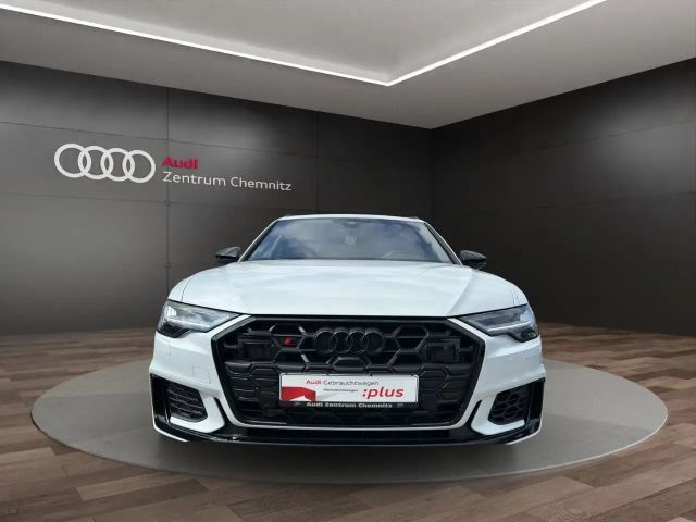 Audi S6 Avant Quattro