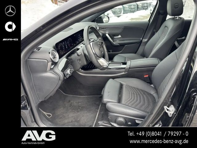 Mercedes-Benz A 200 Hatchback Progressive