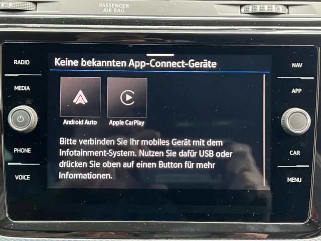 Volkswagen Touran 2.0 TDI DSG IQ.Drive