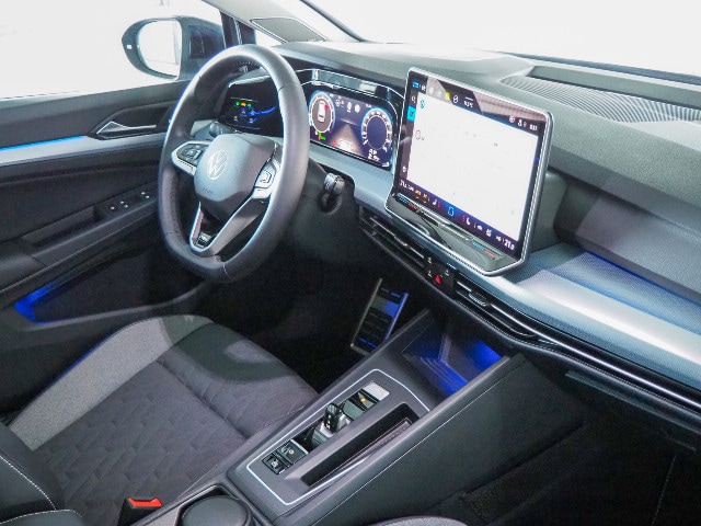 Volkswagen Golf 1.5 eTSI DSG Variant