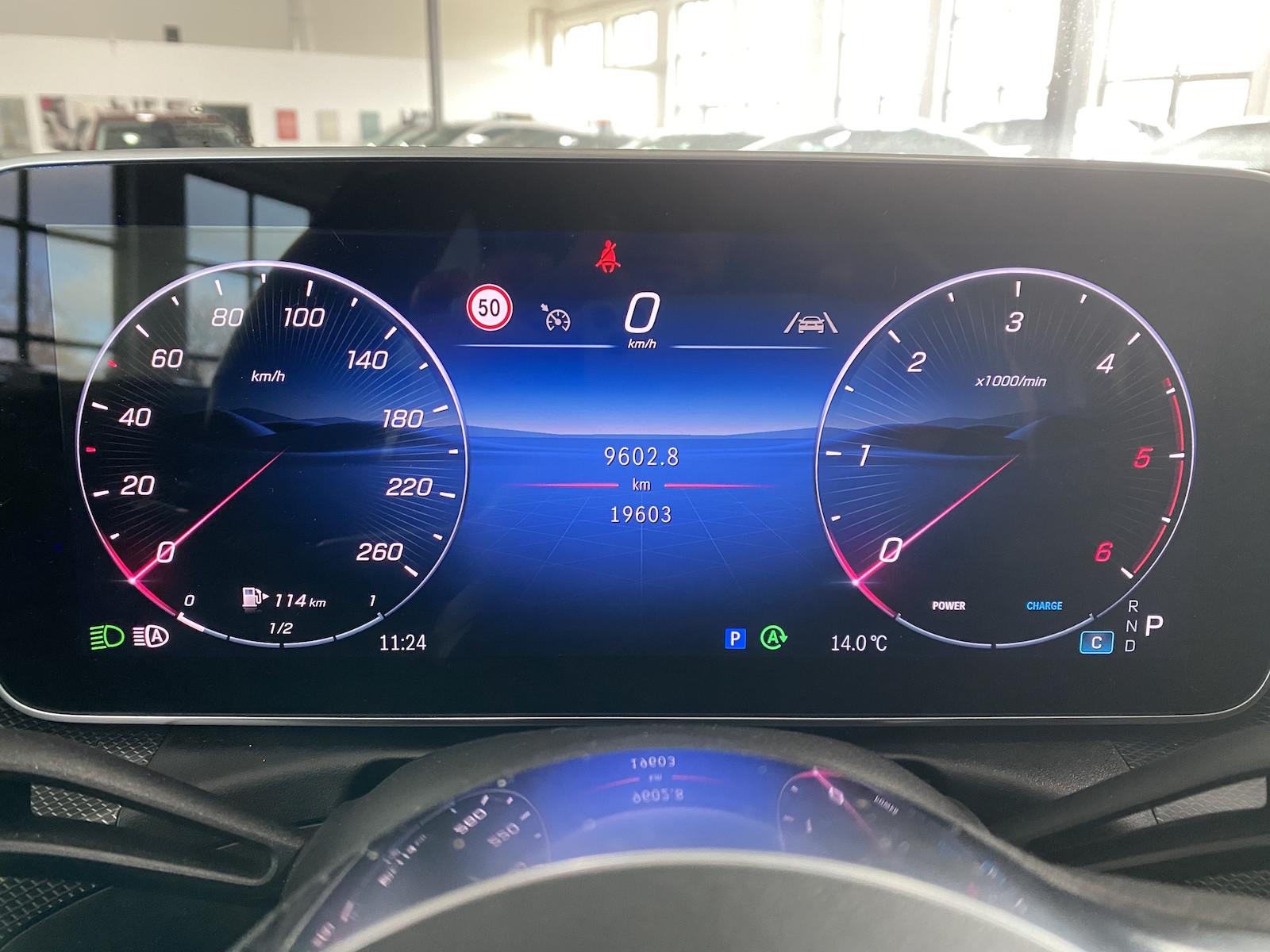 Mercedes-Benz C 200 AVANTGARDE C 200 d Sedan