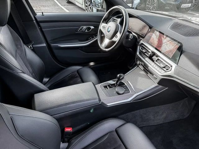 BMW 330 330d M-Sport xDrive