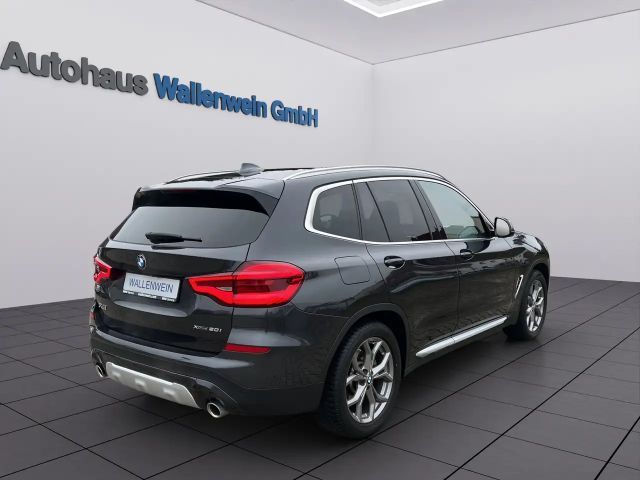 BMW X3 xDrive20i