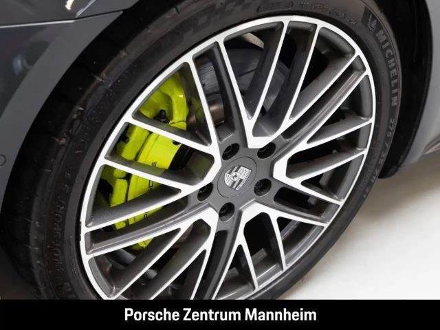 Porsche Panamera 4 E-Hybrid
