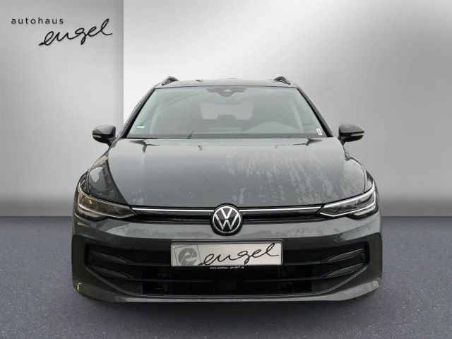 Volkswagen Golf 1.5 TSI Life Variant