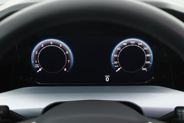 Volkswagen Golf 1.5 eTSI DSG Golf VIII