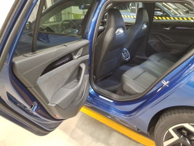 Volkswagen Passat DSG R-Line