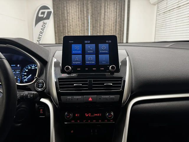 Mitsubishi Eclipse Cross / LED/ PANORAMAD./ ACC/ NAVI/ RÜCKFAHRK./ ANHV./