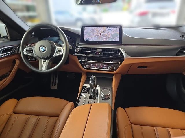 BMW 520 520d M-Sport xDrive