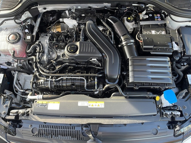 Volkswagen Golf 1.5 eTSI DSG Golf VIII Variant