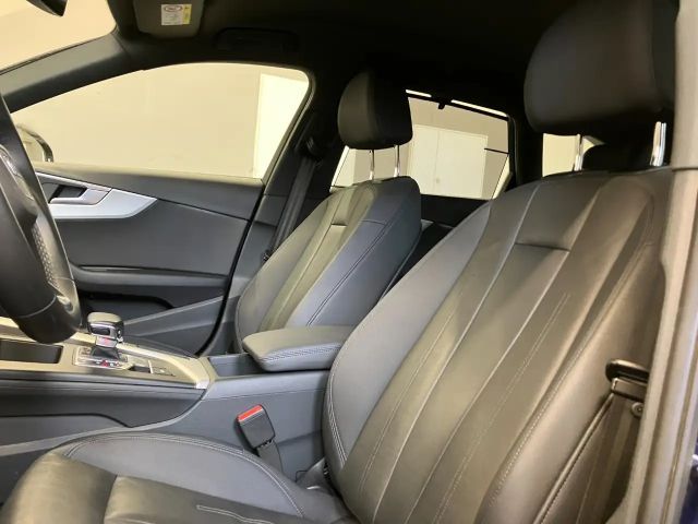 Audi A4 35 TFSI Avant S-Line S-Tronic