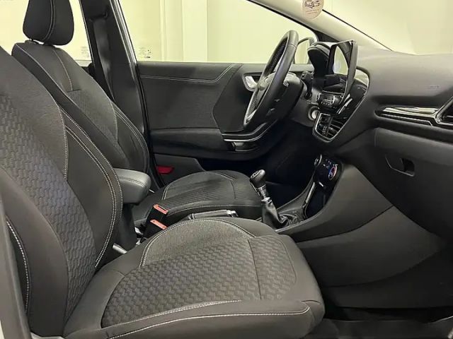 Ford Puma EcoBoost Titanium