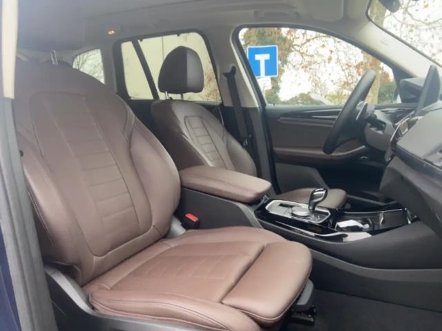 BMW X3 xDr20d LCProf StandHZG ACC PANO H/K 360Kamera