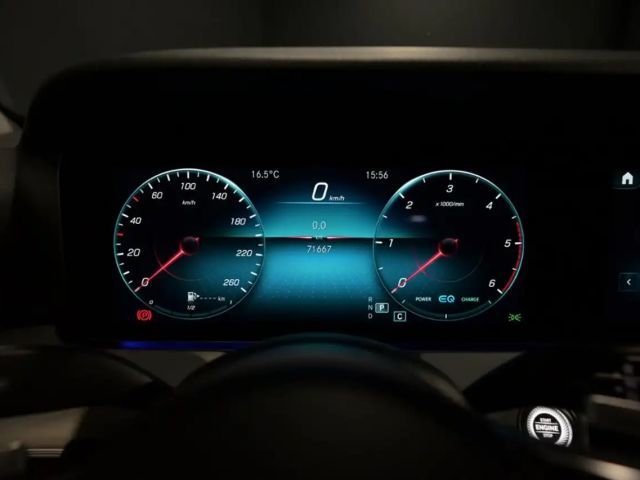 Mercedes-Benz E 220 AVANTGARDE E 220 d Sedan