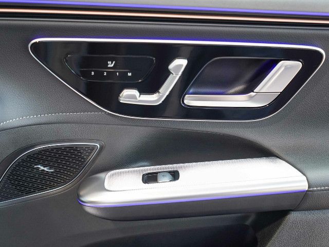 Mercedes-Benz EQE SUV 350