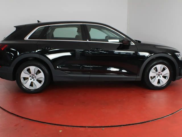 Audi e-tron 50