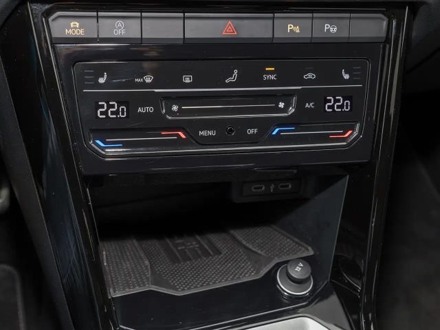 Volkswagen T-Roc 1.5 TSI DSG R-Line