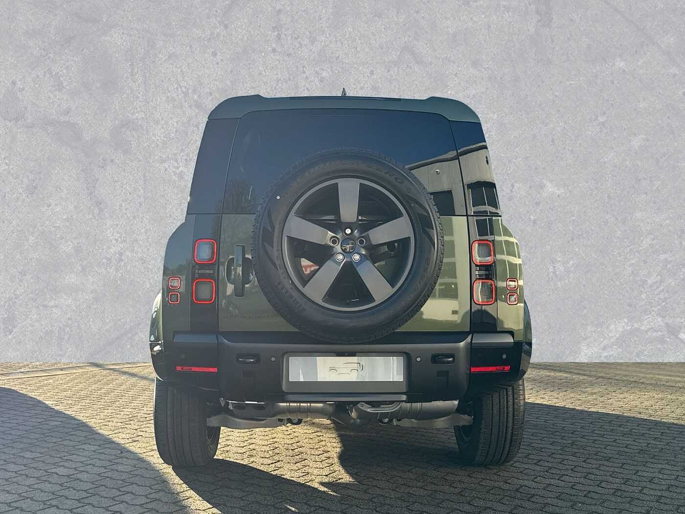 Land Rover Defender 110