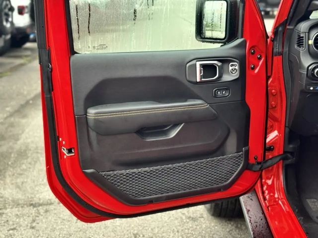 Jeep Wrangler 4xe Sahara