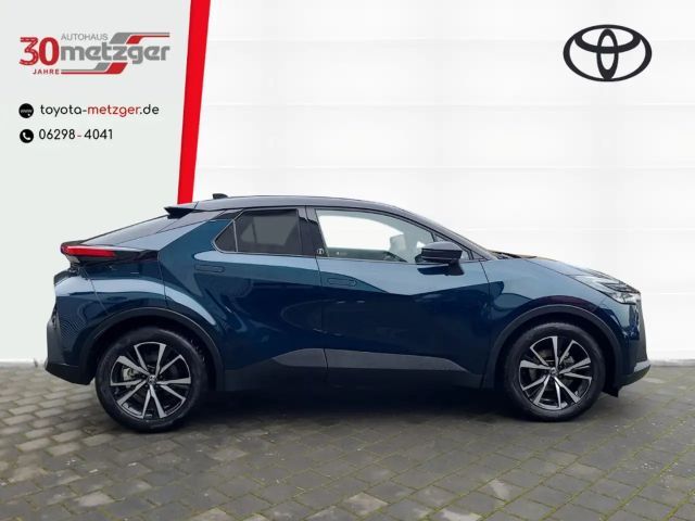 Toyota C-HR Hybride Team D