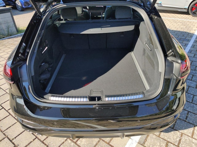 Audi A6 Avant Quattro S-Tronic