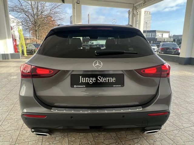 Mercedes-Benz GLA 180 Progressive