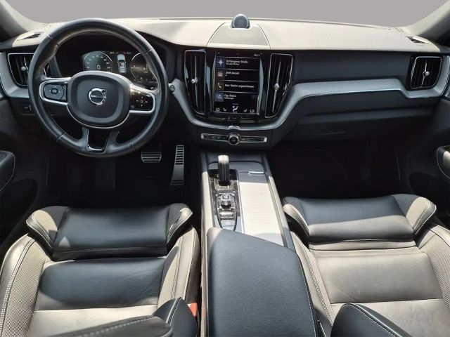 Volvo XC60 R-Design T8