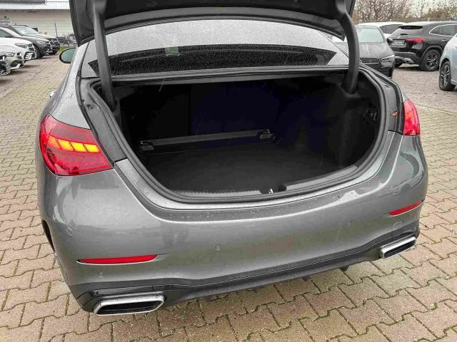 Mercedes-Benz C 220 AMG Line C 220 d Sedan