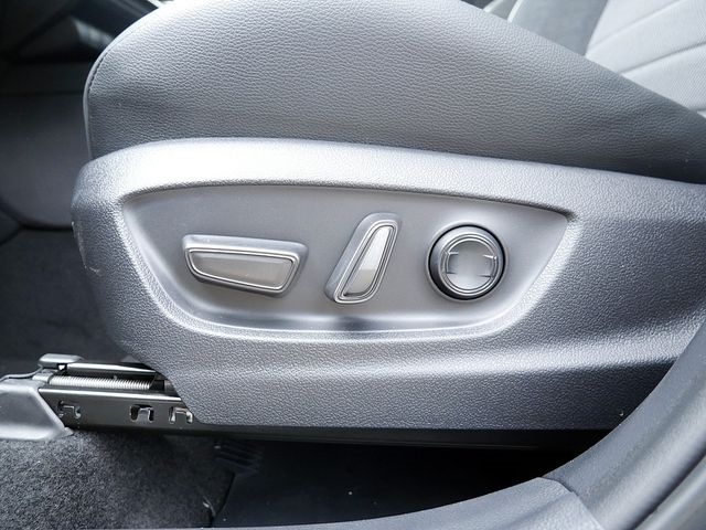 Toyota C-HR 5-deurs Lounge