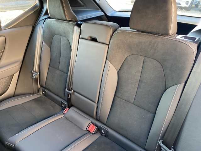 Volvo XC40 Dark Plus