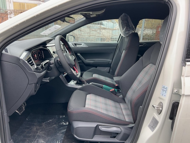 Volkswagen Polo 2.0 TSI DSG