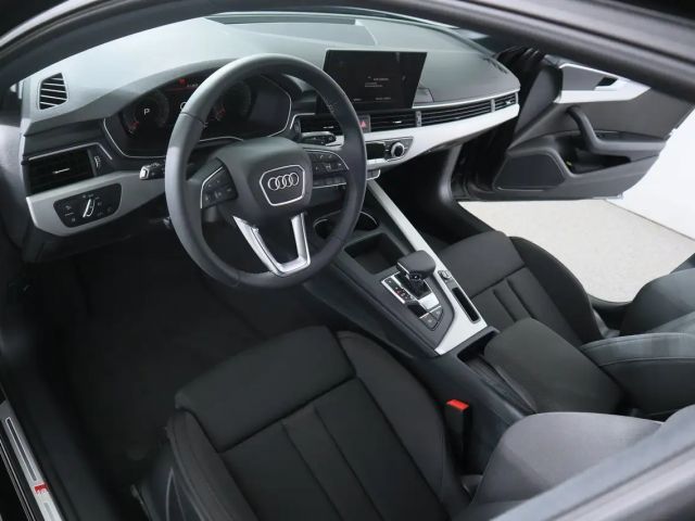 Audi A4 35 TFSI S-Line