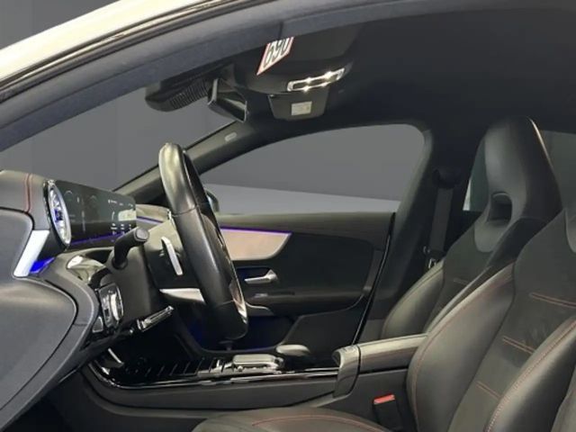 Mercedes-Benz CLA 180 Shooting Brake