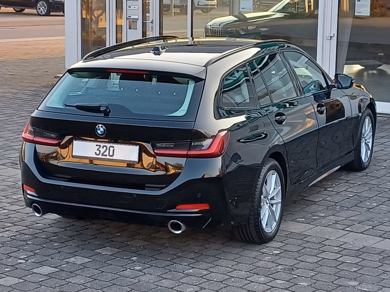 BMW 320 320d Touring xDrive