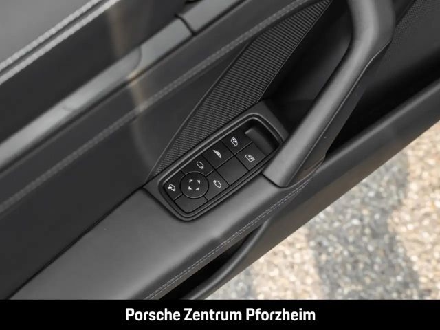 Porsche 992 4 Cabrio Carrera GTS