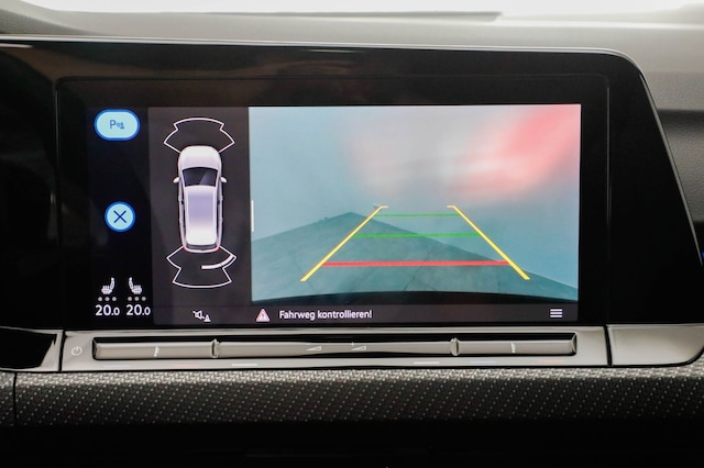 Volkswagen Golf 1.5 eTSI DSG R-Line Variant