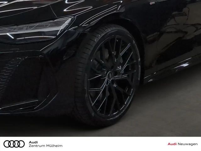 Audi A6 Avant Quattro S-Tronic