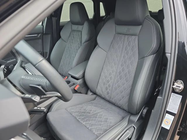 Audi A3 35 TFSI S-Line Sedan Sportback