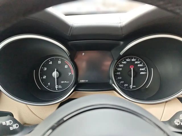 Alfa Romeo Stelvio Q4