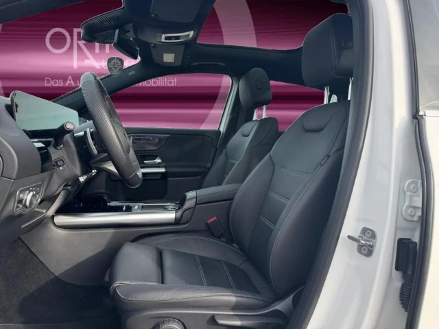 Mercedes-Benz GLA 200 AMG Line