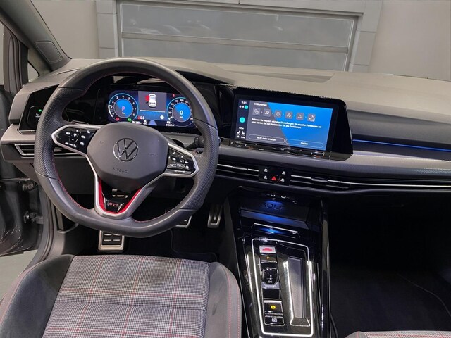 Volkswagen Golf 2.0 TSI Golf VIII