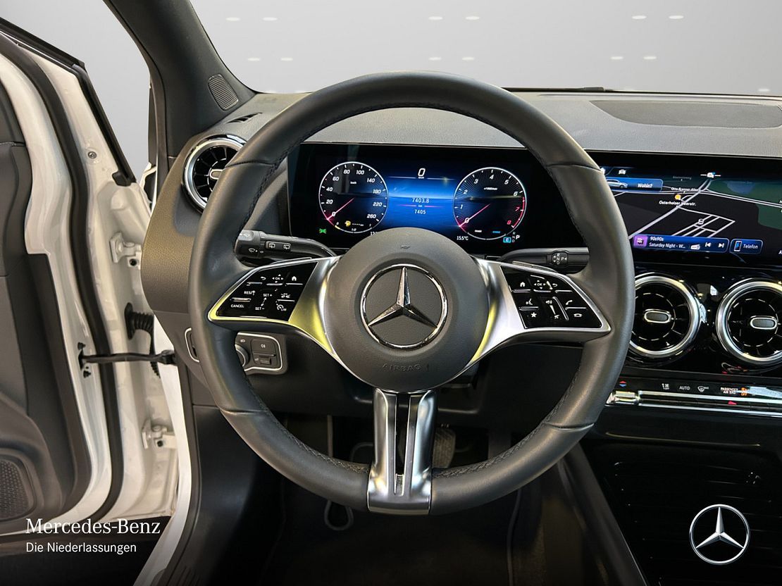 Mercedes-Benz B 200 Sedan