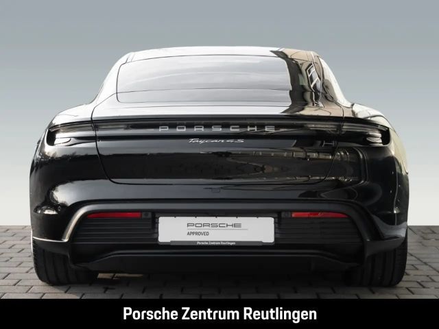 Porsche Taycan 4S