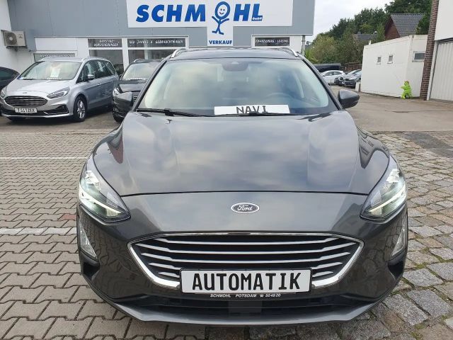 Ford Focus Cool & Connect Wagon