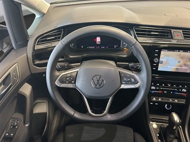 Volkswagen Touran 1.5 TSI DSG