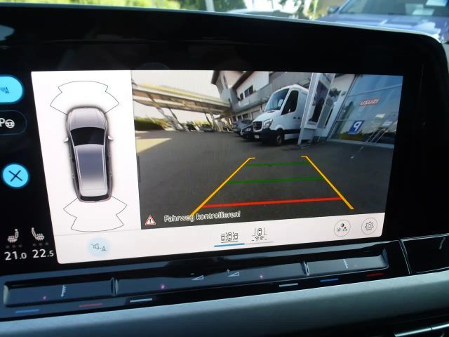 Volkswagen Golf Life Variant