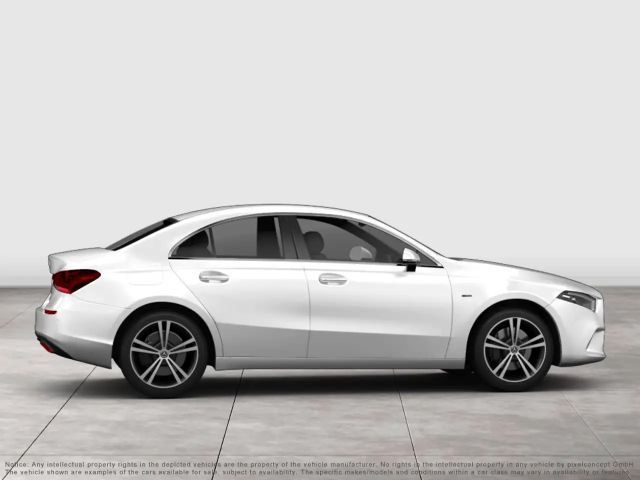 Mercedes-Benz A 180 AMG Line